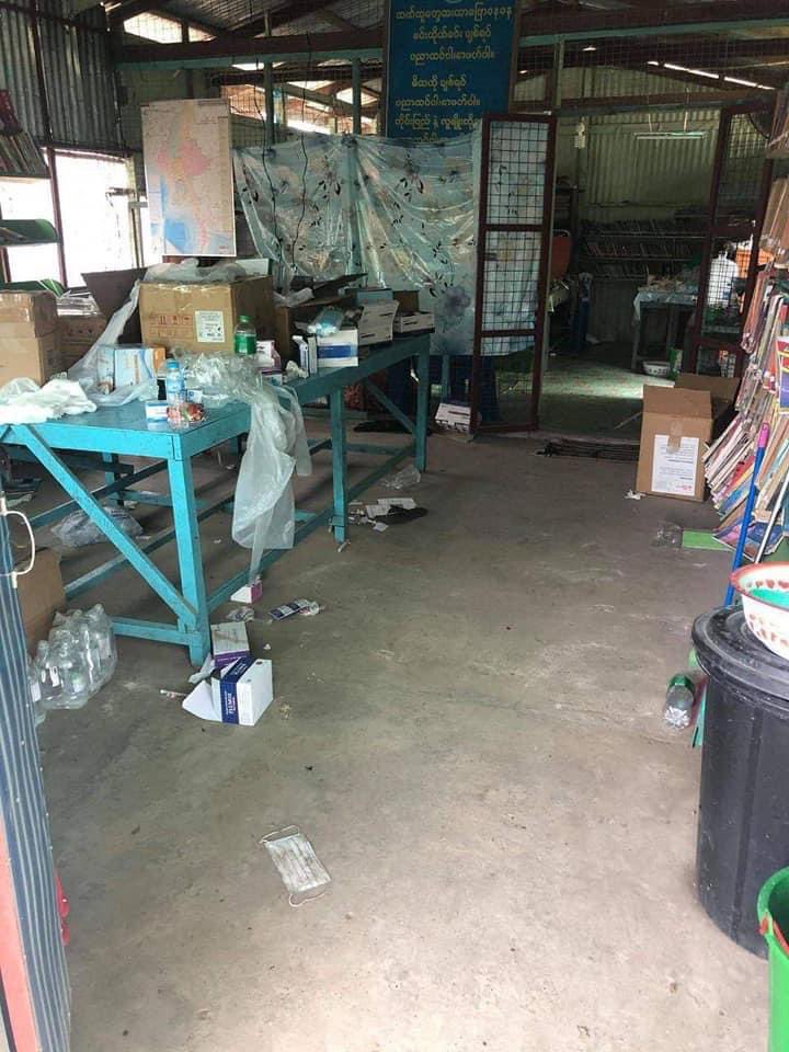 maytoekhine's tweet photo. #SouthDagon, Yangon
Pyinnyar Alinn Library which was used to provide medical treatment to the injured was raided by terrorists.  They destroyed med supplies and dumped them in sewers. Totally abhorrent. 
#WhatsHappeningInMyanmar #Mar30Coup https://t.co/IHKA9Qz832