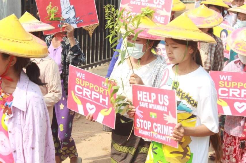 XueMei01's tweet photo. A column of Spring Revolution demo strike against military regime in rural area of Salingyi township, Sagaing Division !

ABOMINABLE CRUELTY
#WhatsHappeningInMyanmar 
#Mar30Coup https://t.co/iDxNZb09pk