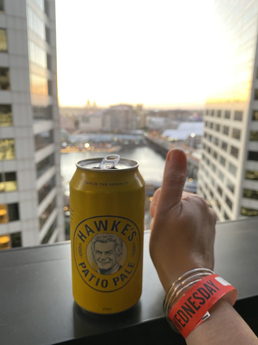 melaniebrockjpn's tweet photo. Kampai Sydney. Cleared to go. Thanks to NSW Health, the medical staff (in particular the terrific Irish nurses), NSW police and the women and men of the army. All professional, kind and super helpful. #11hourstogo #quarantine #Sydney ๐๐ฆ๐บ https://t.co/t72CxicO0B