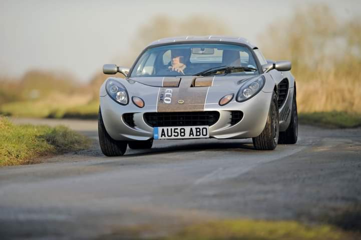 ClubLotusFrance's tweet photo. Le concept-car Lotus Eco Elise, présenté au Salon de Londres 2008. Basée sur une Elise S de 136 ch, l'Eco Elise fait ainsi appel à des matériaux biodégradables. #Lotus #Elise #LotusEngineering @lotuscars @ClubLotusFrance https://t.co/1LNZrCkMcD