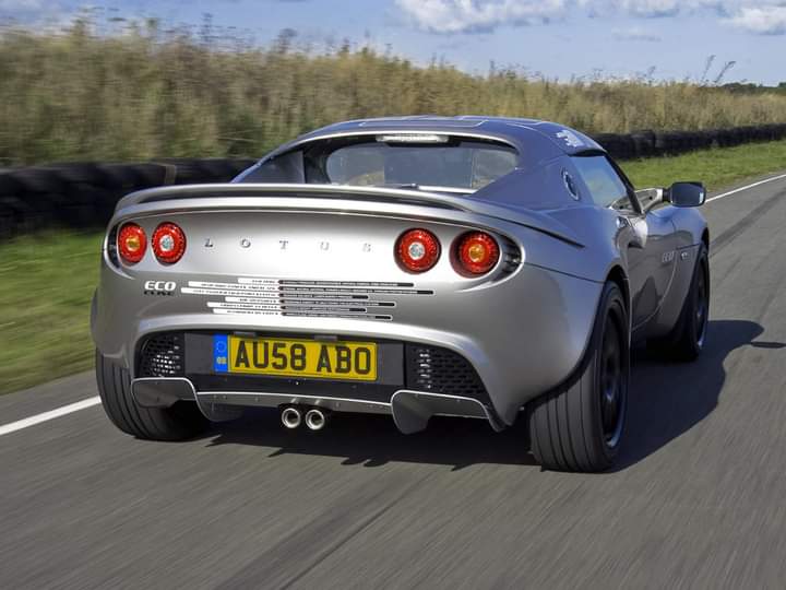 ClubLotusFrance's tweet photo. Le concept-car Lotus Eco Elise, présenté au Salon de Londres 2008. Basée sur une Elise S de 136 ch, l'Eco Elise fait ainsi appel à des matériaux biodégradables. #Lotus #Elise #LotusEngineering @lotuscars @ClubLotusFrance https://t.co/1LNZrCkMcD