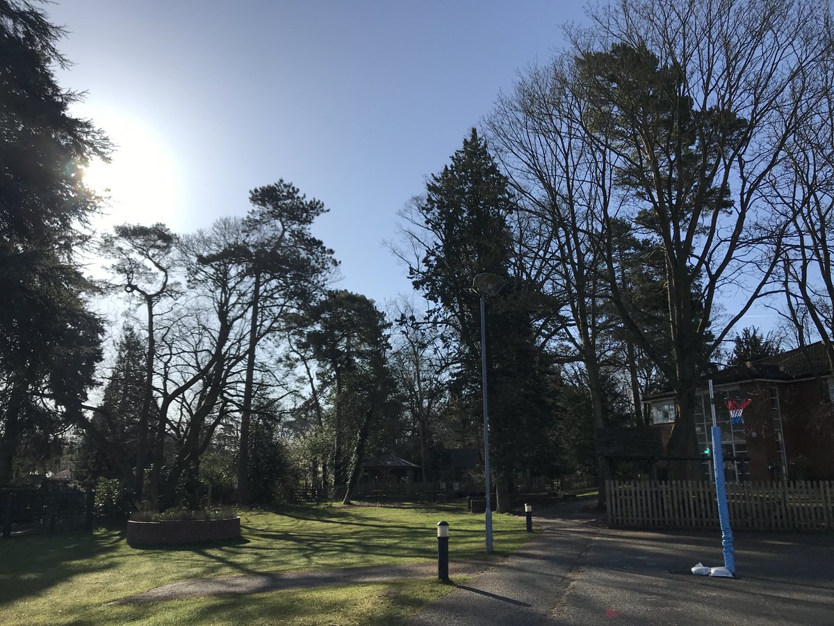 southleeschool's tweet image. The sun is shining for our first Parent &amp;amp; Toddler session of the year!! We are extremely excited to welcome both regular and new parents plus their little ones to our onsite Forest School!

#SouthLeeNursery #ParentandToddler #easteractivitiesforkids