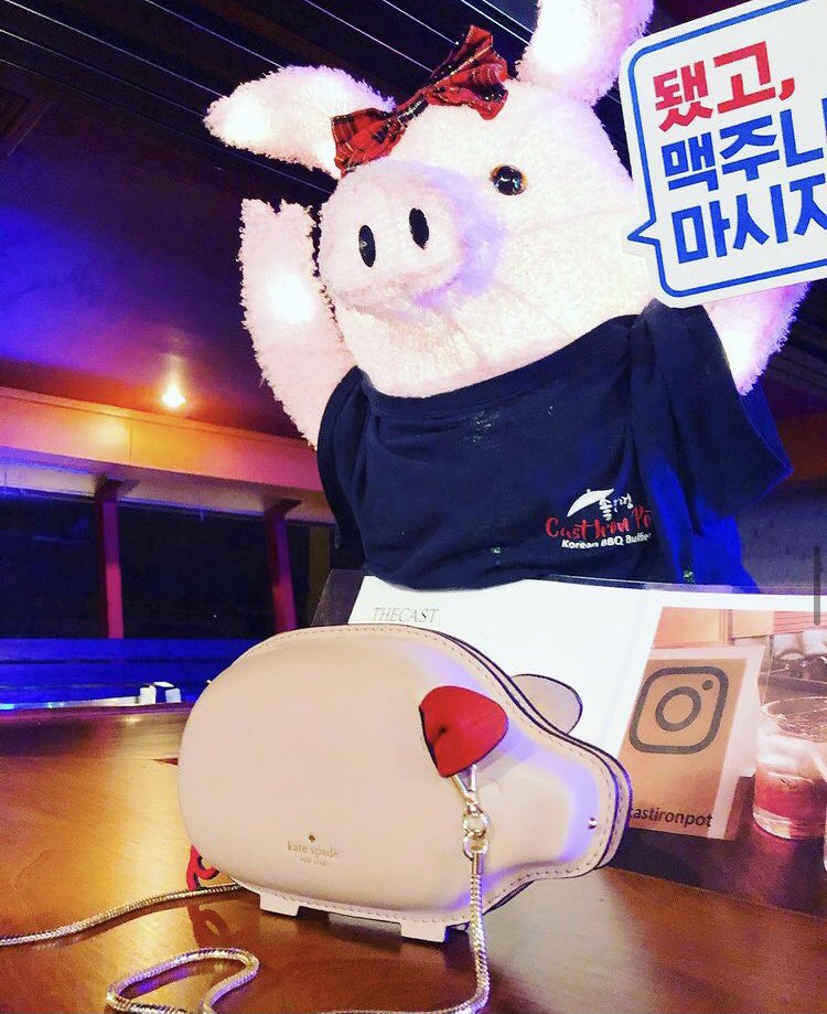 Christina 穿旗袍给叶先生 tweet media