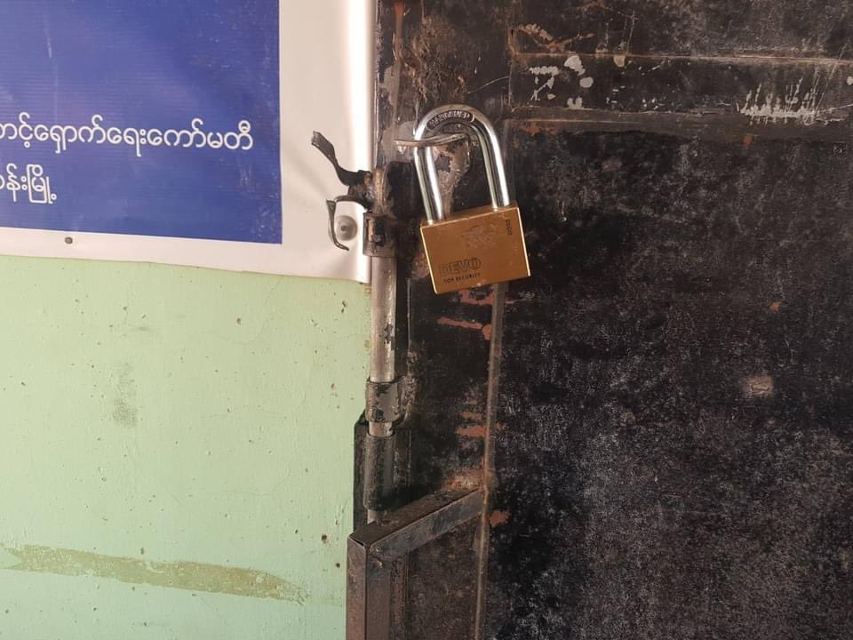 nslwin's tweet photo. Aungban, Shan State:

• At least 7 dead bodies secretly cremated by Terrorists (#Myanmar security forces) on Mar 29 at 9:30pm.

#WhatsHappeningInMyanmar #MilkTeaAlliance #Mar30Coup #AntiFascistRevolution2021 https://t.co/JbxeFlcDQ6