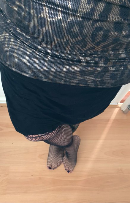 I know my place 🎀💋 https://t.co/X44g1OBCPS<a href="/tag/sissy"class="tags"><span>#sissy</span></a><a href="/tag/chastity"class="tags"><span>#chastity</span></a><a href="/tag/sissymaid"class="tags"><span>#sissymaid</span></a>