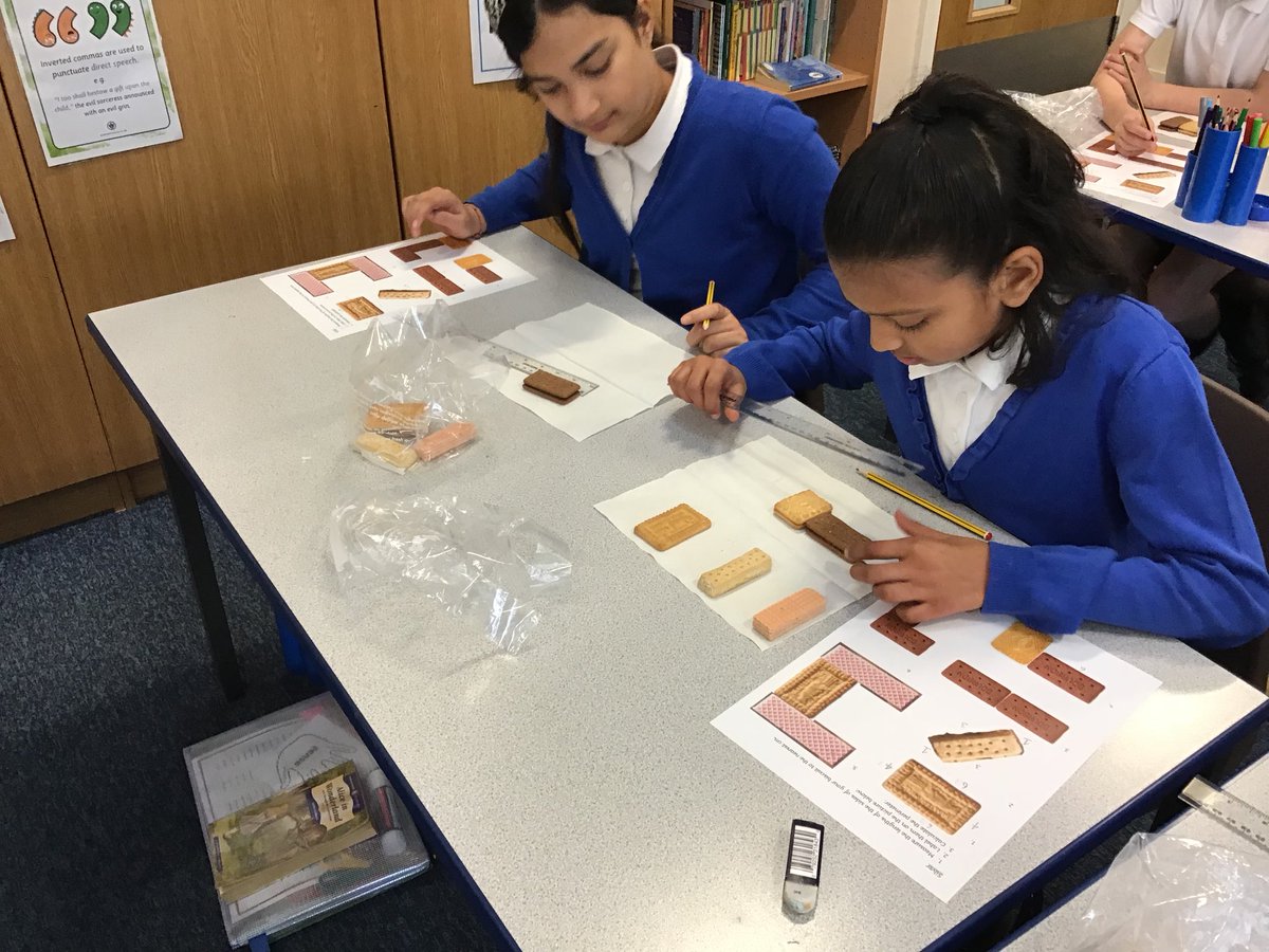 gfprimarycov's tweet photo. 5H have been looking at the perimeter of biscuits. Some of them also began to create their own shapes out of masking tape and calculate the perimeter. 🍪📏 #GFMaths #GFYear5 https://t.co/HvQbnKuqxU