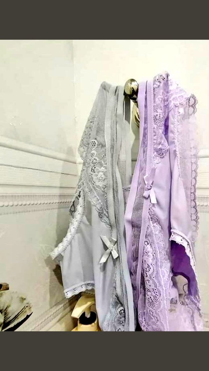 CdrMaya's tweet photo. Alasan para cowo numpang kekamar mandi tiap kali bertamu inilah alasannya,, pengen ngesek gesekin itunya ke CD CD yg ada dikamar mndi https://t.co/5Kdo45gvVK