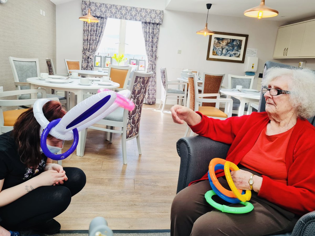GoldendaleHouse's tweet photo. Easter is in full swing here at Goldendale House! 🐣

Residents have been playing Easter hoopla which has put a smile on all of our faces. 🐰

#GoldendaleFamily #GoodFriday #EasterActivities #StokeOnTrent #Staffordshire #CareHomesUK #CareHomeActivities #HappyEaster https://t.co/tJd2HGhLis