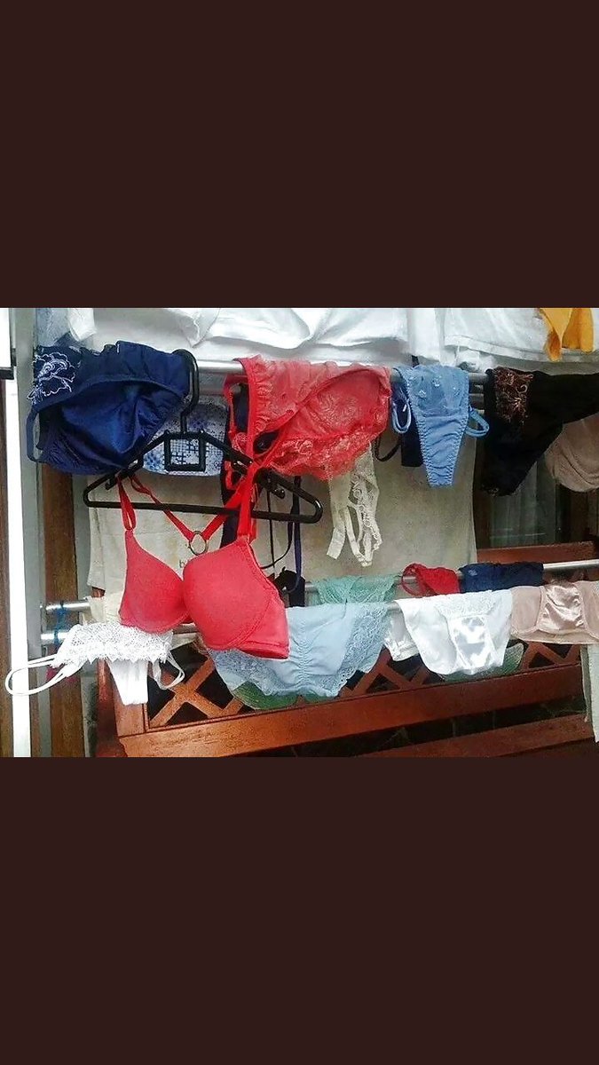 CdrMaya's tweet photo. Jemuran dari kemaren blm kering cos ujan mulu https://t.co/N2hhuix5Ju