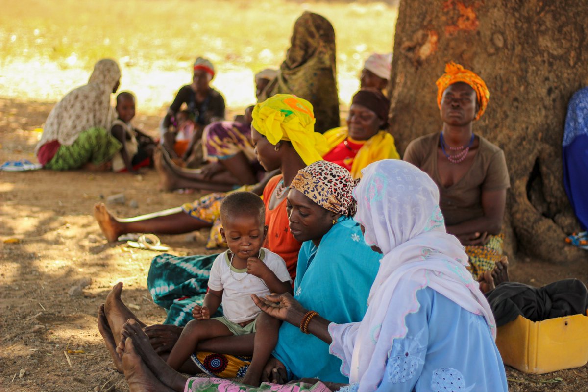 Strong hygiene practices are important for ensuring a healthy community. We work with communities in Burkina Faso to share hygiene best practices and support them in implementing them, improving public health.