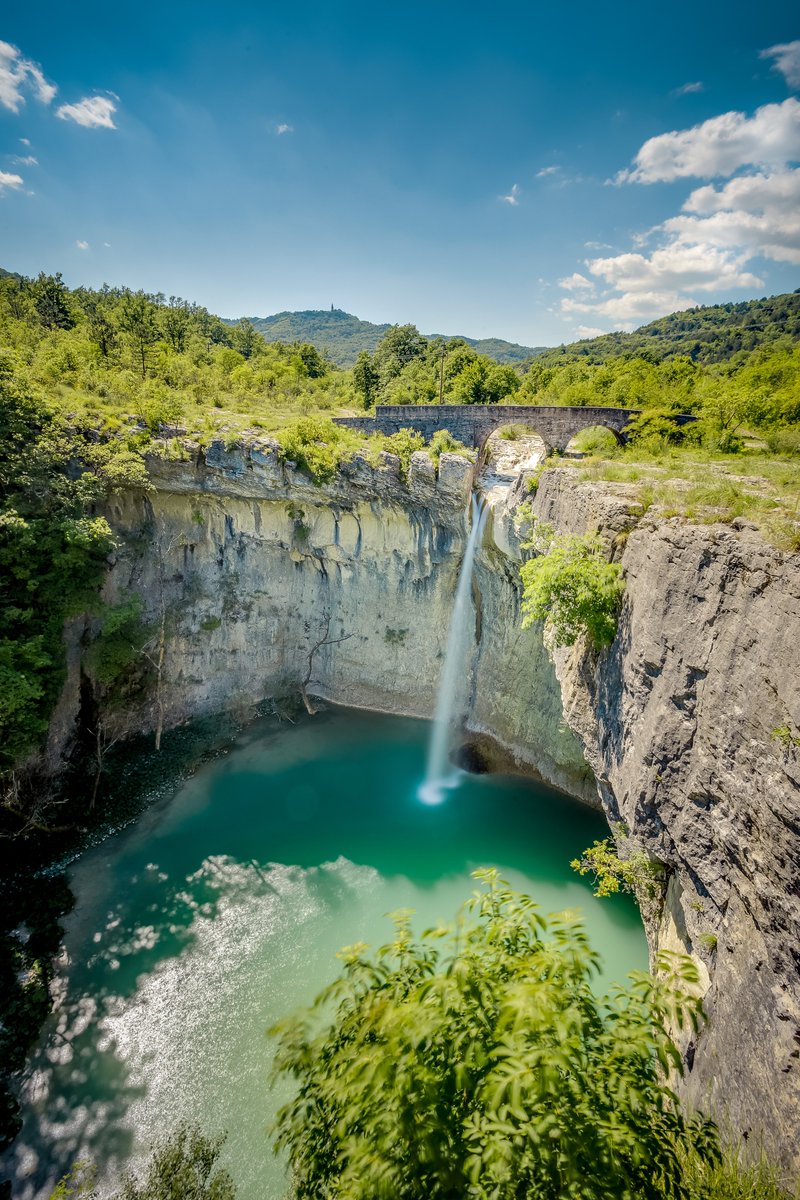 Central_Istria's tweet photo. Waterfall named Sopot, located near the village Floričići in Pićan Municipality, is one of the most beautiful waterfalls in Istria. Just follow signs for St. Roch's trail (702) and you will encounter this beauty. https://t.co/qu1CXI03oT #centralistria #authenticistria #istria https://t.co/tXaq0Eh0Xn