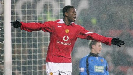PLHeroes's tweet photo. Ever wondered what @louissaha did after he hung up his boots?

Check out his Premier League Heroes profile page to find out.....
https://t.co/6wnQX2hvYk

#FFC #NUFC #MUFC #THFC #Spurs #EFC #Everton #ManUtd #Fulham https://t.co/JlGVOdcpoS