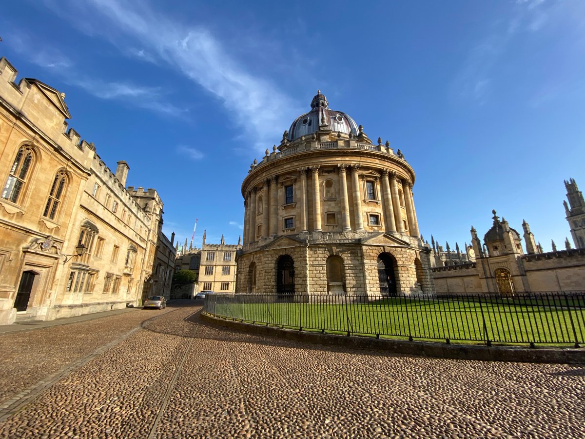 A particularly resplendent Radcliffe Square today!😎