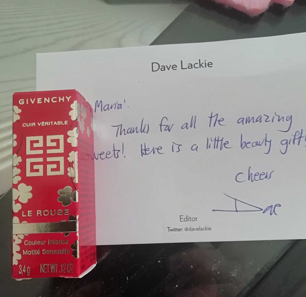 LMarialond's tweet photo. @davelackie My dear friend💟 i can't find the words to say thanks for this amazing surprise, the lovely lipstick with the lovely note that received today 💋Dave you are a lovely person that cares and cherishes your followers! Thank you my friend from the bottom of my heart🌹💗 https://t.co/HlD6DlEkeZ