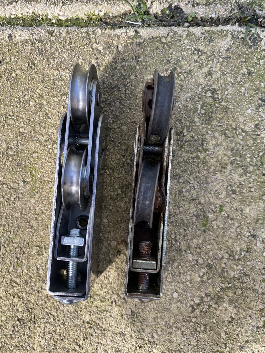 A customer said they couldn’t open their patio door. No wonder when you look at the rollers! On the right is the old ones. New rollers fitted and the door opens with 1 finger!