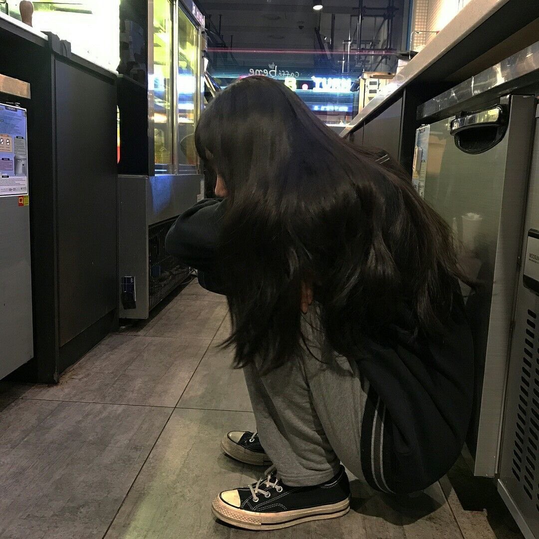 シ tweet media