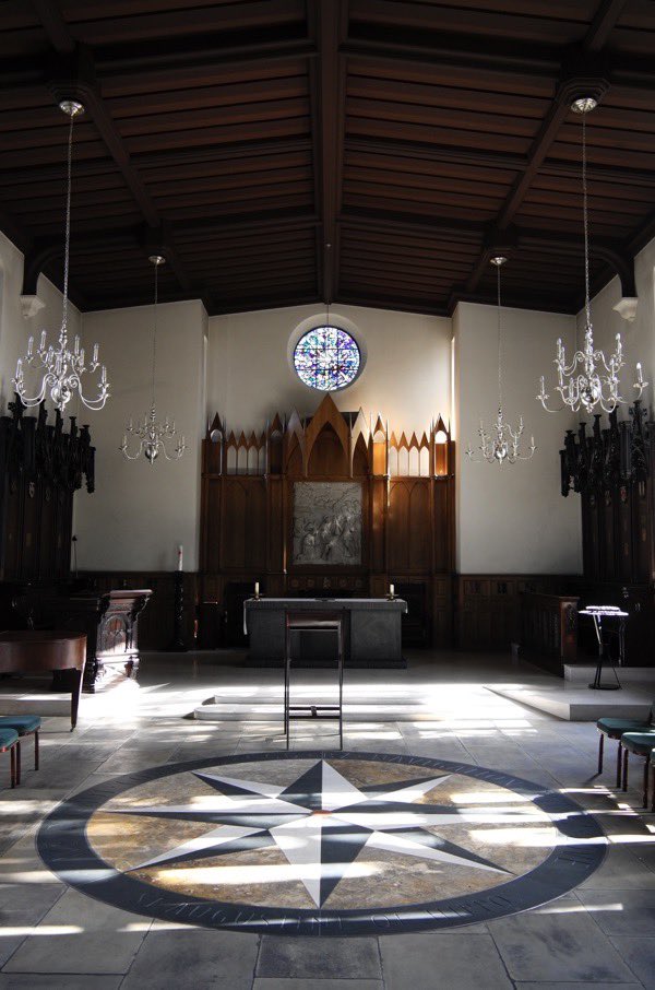St_Marylebone_'s tweet photo. #StationsOfTheKingsCross a stone’s throw from #Limehouse with its maritime connections is the chapel at @RFSKLondon with its compass pointing us in the right direction 'We do not come to God by navigation but by love' Augustine @area_two https://t.co/3soHSYHPRJ