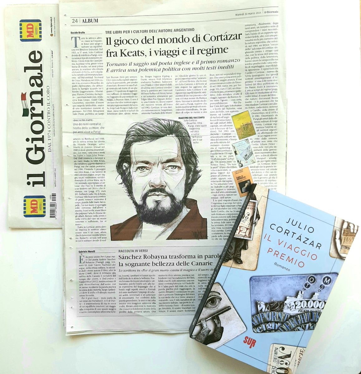 edizioniSUR's tweet photo. 🗞 «Un chiacchiericcio jazz, picaresco e poliedrico, dalla metafora vivida».

🛳 Da domani torna in libreria «Il viaggio premio» di Julio Cortázar, annunciato da questo bellissimo articolo di Davide Brullo su @ilgiornale. https://t.co/7qCIIv5W0B