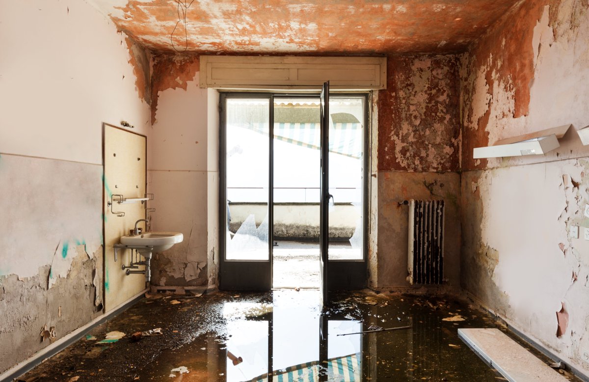 AspWestLondon's tweet photo. Flooding can cause major damage to homes and business properties. Should you need to make a property damage insurance claim, get in touch with Aspray. We can manage the claim on your behalf. #AsprayCouldHelp https://t.co/Mfso4pUQBK