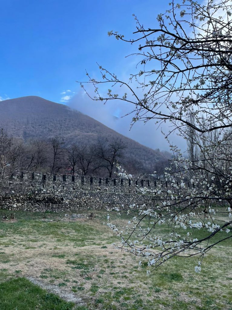 Azerbaijan's tweet photo. #Sheki, an ancient town of #Azerbaijan dating back more than 2000 years, sits in the foothills of the Greater Caucasus Mountains. Given its location near the mountains, head to Sheki in spring & experience the rebirth of the nature here. https://t.co/6V2LTWrsbf