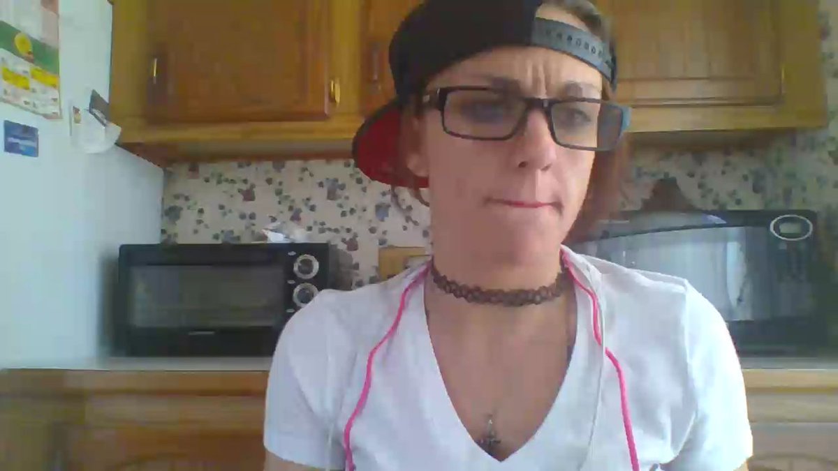 QueenDev22's tweet image. I'm online @MyFreeCams! #Queendev22 #dev  on n awesome come n see #onmfc MFC.im/QueenDev 💚