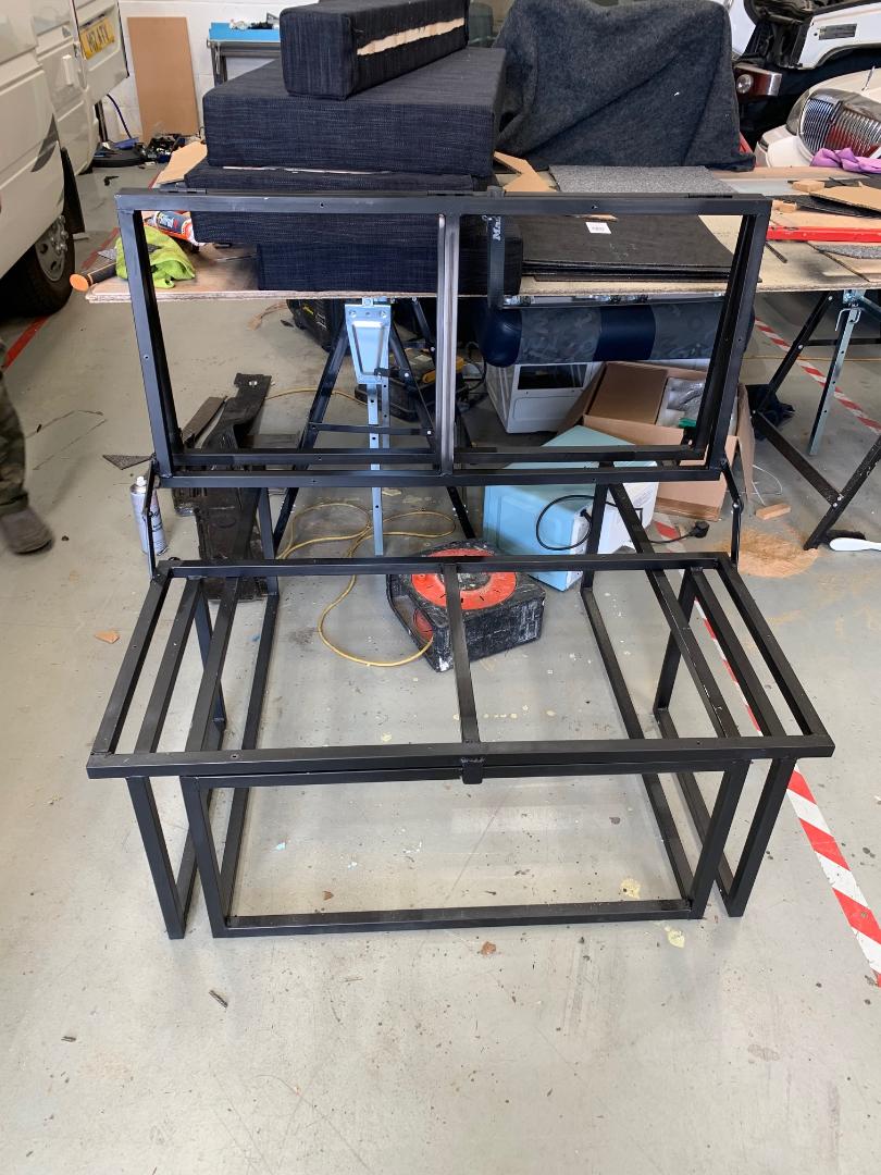 VANCAGE_COM's tweet photo. Single Rock n Roll steel frame camper bed ~ smooth action, lightweight £150.00 Custom Built ~ All steel fabrication undertaken ~ Please call 07425 743019 for further details #Camper #VanRockandRollbed #Bespokebed #Metalframe 
#Metalbed  #CamperConversions #Camper https://t.co/rbnQyDf9gJ