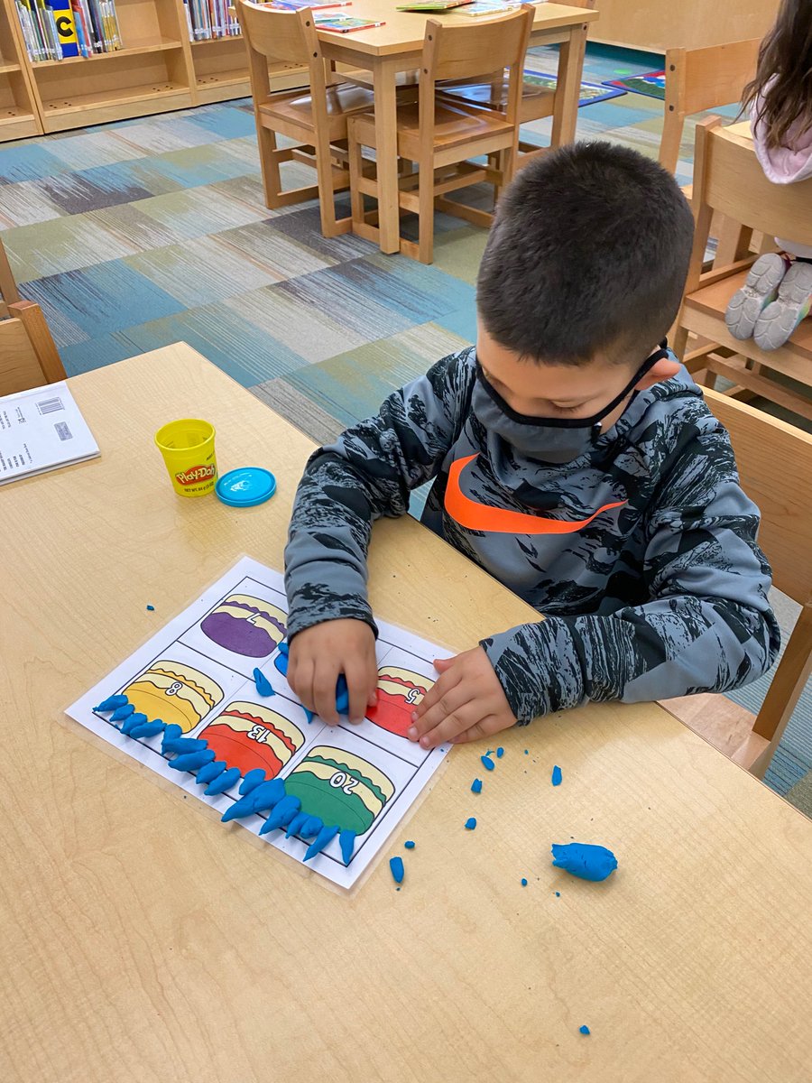 polk_n's tweet photo. After reading Tx 2x2 book Cake by @suehendra kindergarten practiced counting by putting candles on number cakes. #JISDReads https://t.co/w8MGyqyOgD