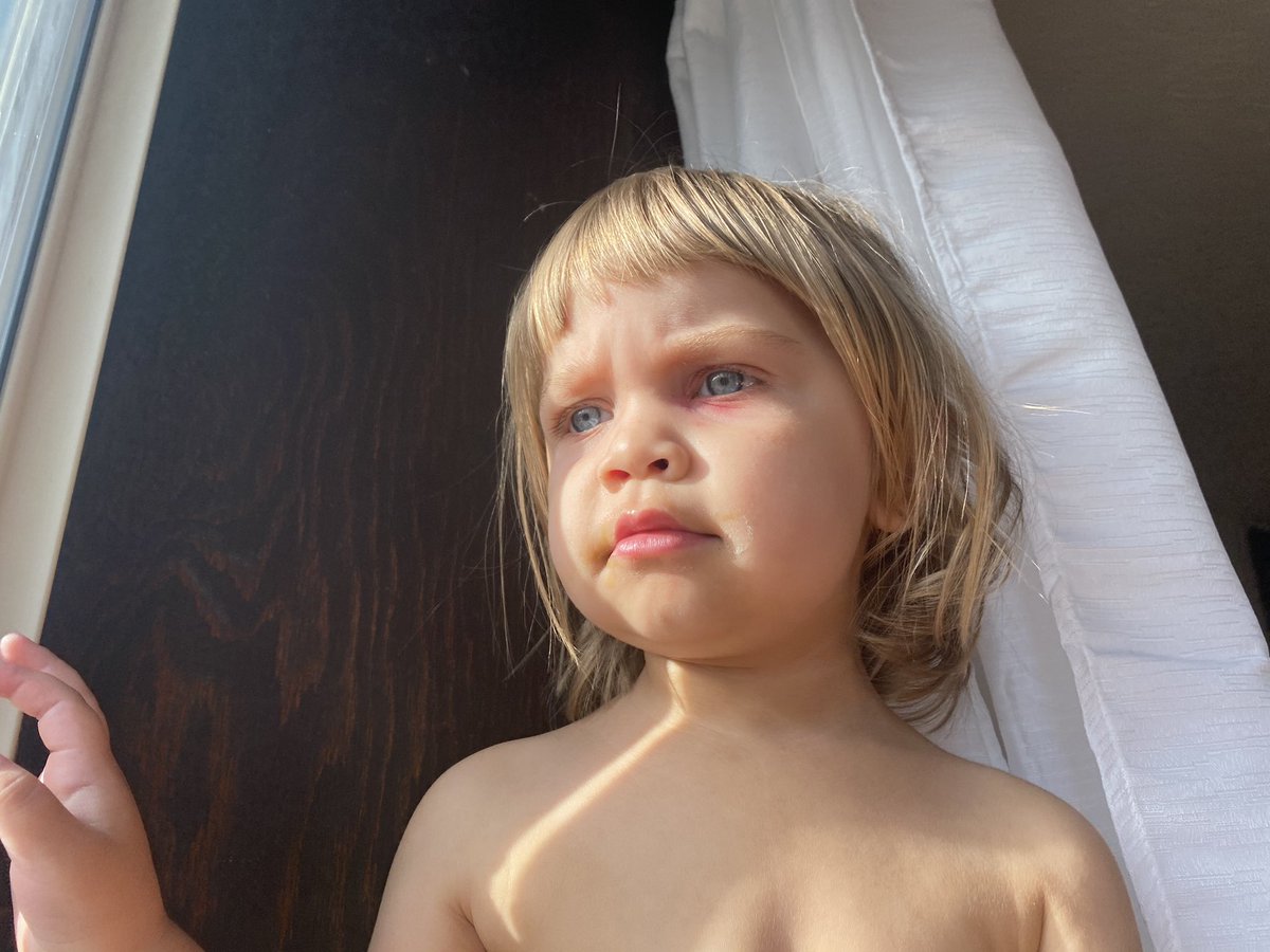 hannahsrage's tweet photo. I spent an hour googling what options are safest for toddler eyeballs. This morning I tried all the safe options, and this is what we are left with. I’m gonna let the rest wear off. We are both sick of trying to remove makeup. https://t.co/ttAp7WqgLc
