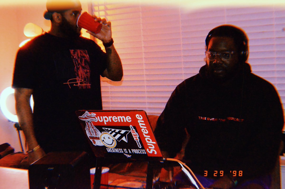 theverythingpod's tweet photo. Last Wine Down Tuesday we were vibin’ ... what should our theme be this week ???

@Beeternal__ 
@ItsBBenson 
📸: @Hopes_yg https://t.co/mpo4eGkidA
