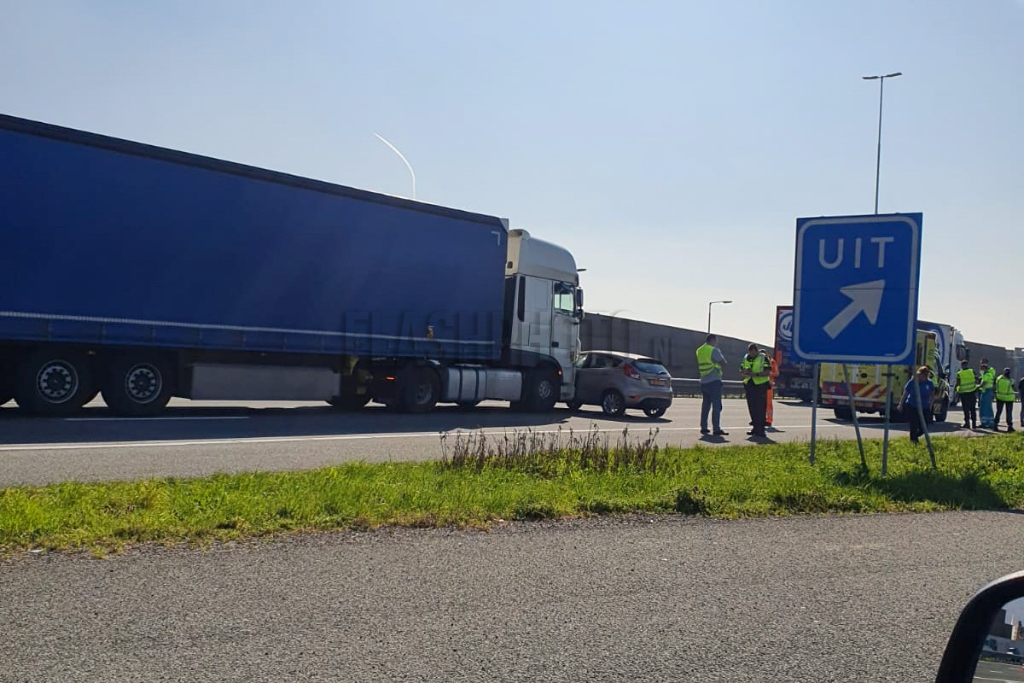 Vlaardingen - Flinke files na ongeval A20: ?..