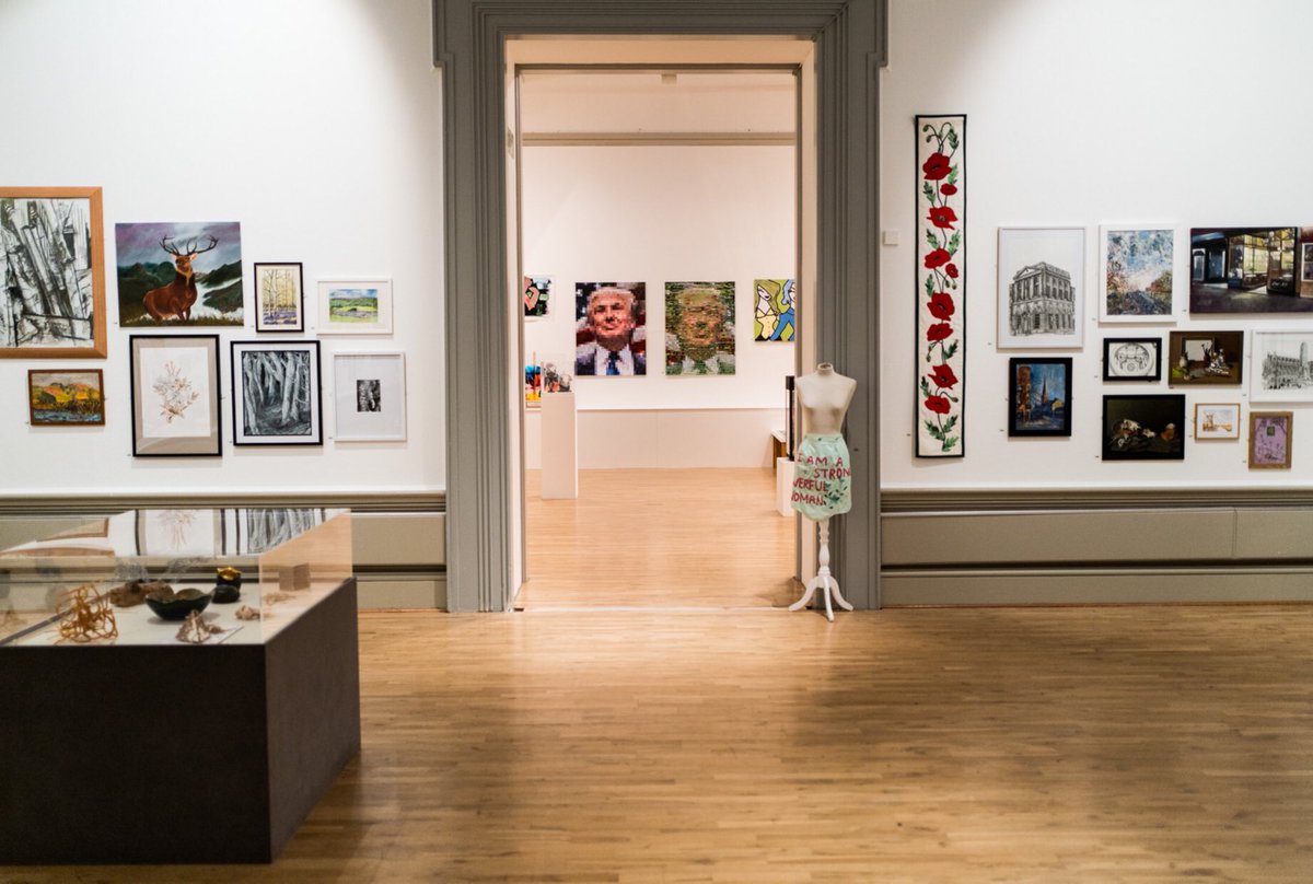 The Harris tweet media