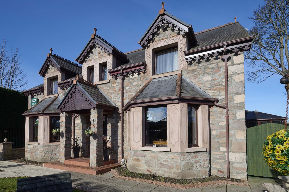 Galbraith_INV's tweet photo. **NEW TO THE MARKET**

Acorn House, 2A Bruce Gardens, Inverness

A versatile property with spacious and well laid out accommodation in an accessible setting, within walking distance of the city centre.  

https://t.co/GJ1OtT9nwE https://t.co/QxLSh4CGqP