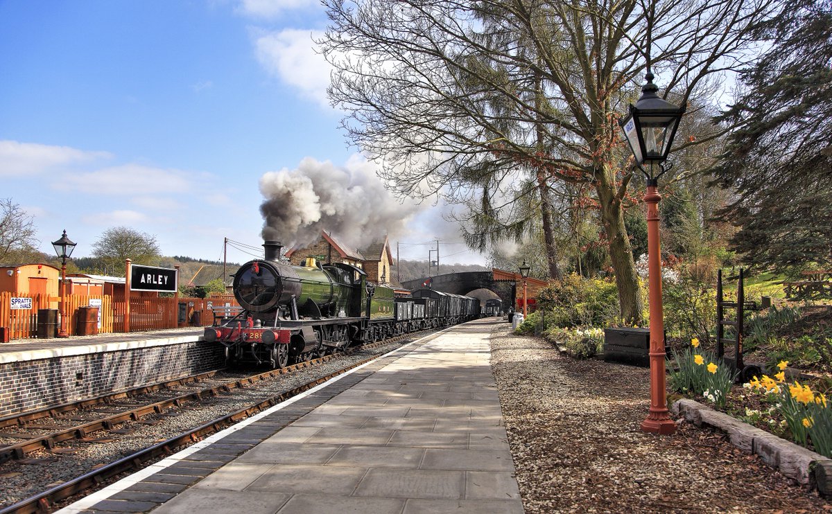 svrofficialsite's tweet photo. We're counting down to our reopening - only 9 days to go. The number NINE is the number of stations - including halts - you'll visit on your next SVR adventure #CountdownToReopening #FullSteamAhead #SVRFamily https://t.co/eGNTGDxIhj https://t.co/naUtNmi5OK