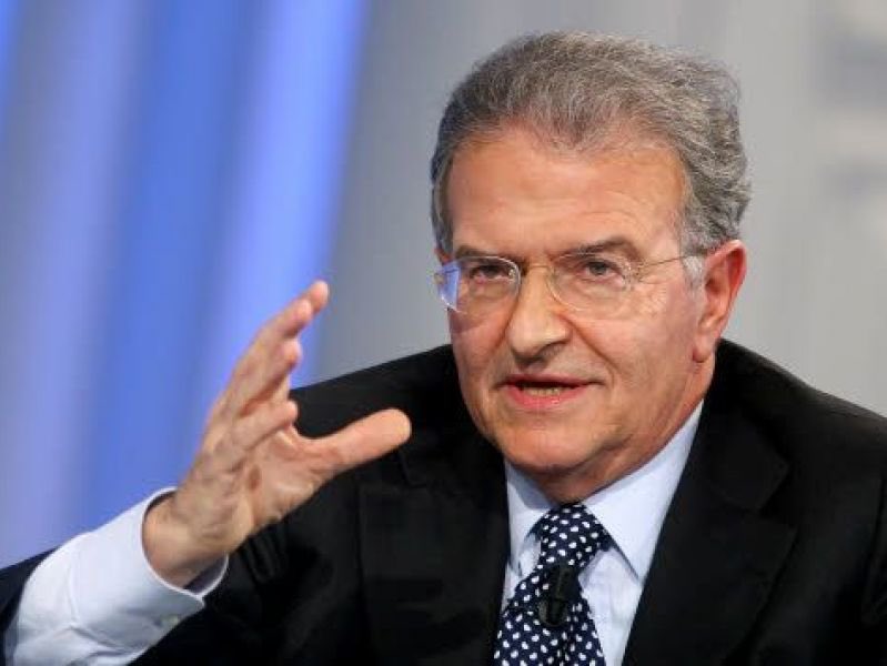 On. <a href="/cicchitto/">cicchitto</a>: “ma #Terracciano e’ l’ambasciatore d’Italia in Russia o il rappresentante di #Putin a Roma e a Napoli?”