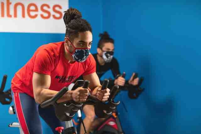 👍 Un premier masque sportif indoor va être commercialisé : l'entreprise vosgienne CeramiQ est la première à présenter un masque conforme aux exigences Afnor.
👉 bit.ly/39fubxy via <a href="/lequipe/">L'Équipe</a> 
#coachsportif #wellness #sport #sportsanté #bienetre #monaco #cotedazurfrance