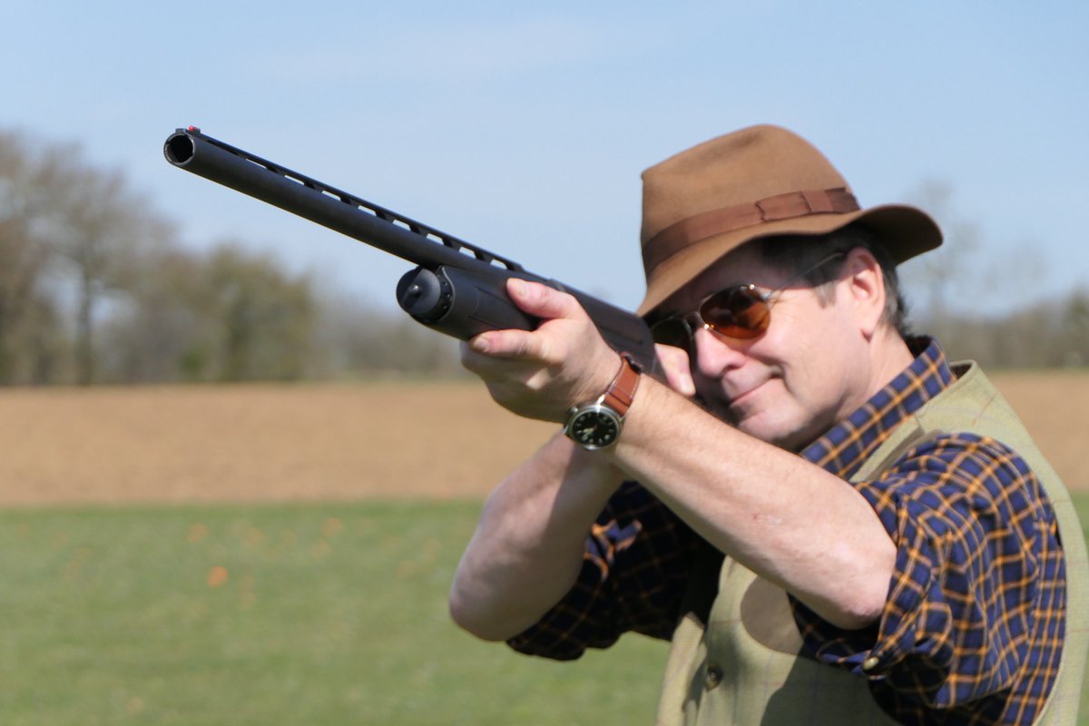 YardleyShooting's tweet photo. Had an enjoyable afternoon clayshooting and gun testing with a pal. This is a 3 1/2" chambered Breda semi-auto, intertia driven with a rotary bolt. It pointed very well, recoil was a little more than a gas gun. #PositiveShooting https://t.co/fV2xYn2c3Q
