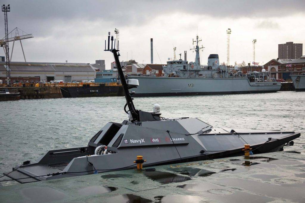 OvertDefense's tweet photo. Royal Navy Officially Receives Madfox Autonomous Vessel
READ:
https://t.co/eeiikfVvpv
#RoyalNavy #MADFOX #NavyX #drone #autonomousvessel #MAST13 @L3HarrisTech @RoyalNavy https://t.co/TnyFZqPIEP