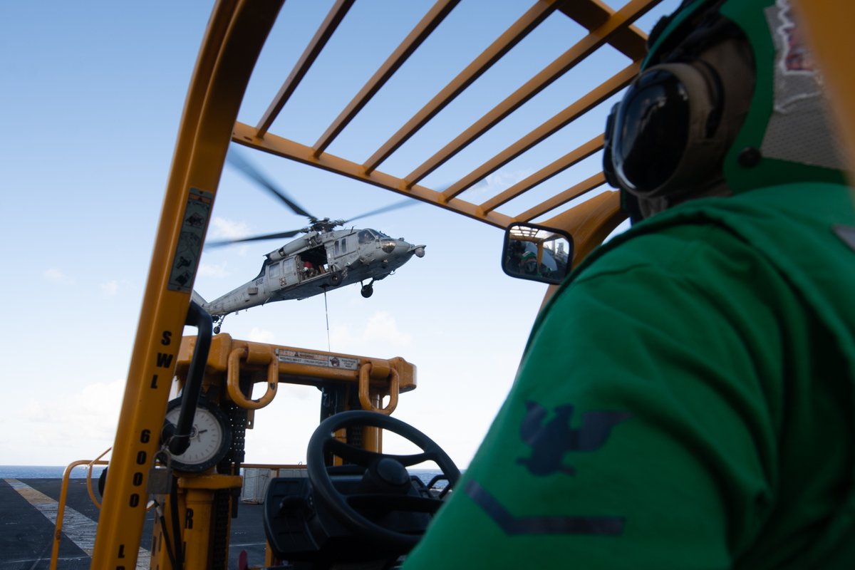 TheRealCVN71's tweet image. "We've got mail!"

#WeAreTR #TRStrong #HeloOps #NavalAviation @usnavy