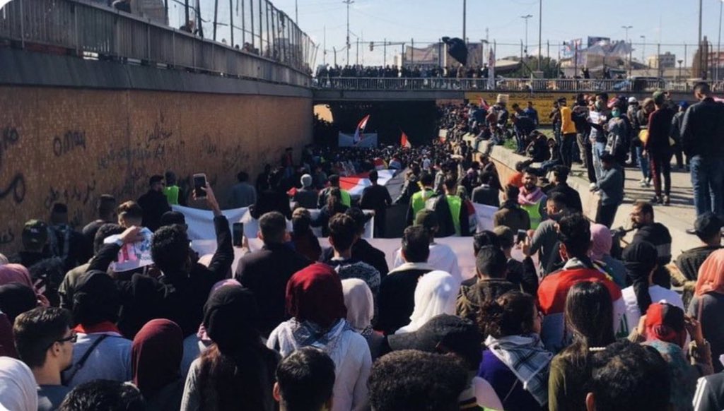 6a_2h's tweet photo. المد الطلابي راجعلكم من جديد 🤫🔥 
ما نرد اله ناخذ حكنا مربع هيج علمتنا ثورة تشرين الخالدة❤️🇮🇶 جاهزين لاي شي ✌️✌️✌️✌️ جاهزين عدة وعدد 😉
#الخميس_المد_الطلابي_ينتفض https://t.co/fyBowKu3Du