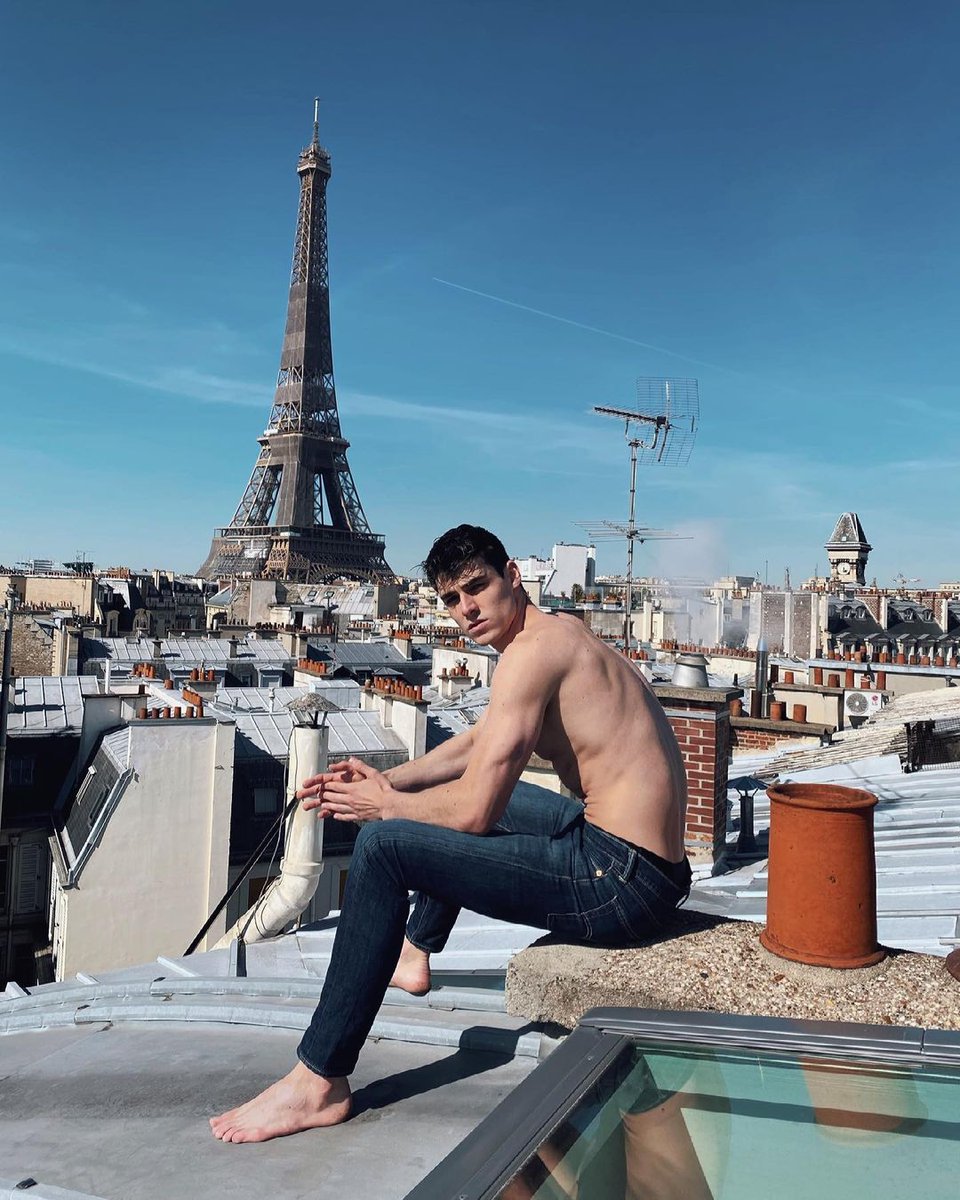 ffggxx_tumblr's tweet photo. #rafaelmiller #rafmiller https://t.co/wFEupJm6Qn