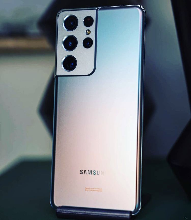 Samsung Services reste ouvert pour sauver les (télé)travailleurs et soigner leurs plus belles photos ou visios ! Pas de panique, les experts sauront vous arranger ça en un rien de temps ! 

#docksvillage #marseille #joliette