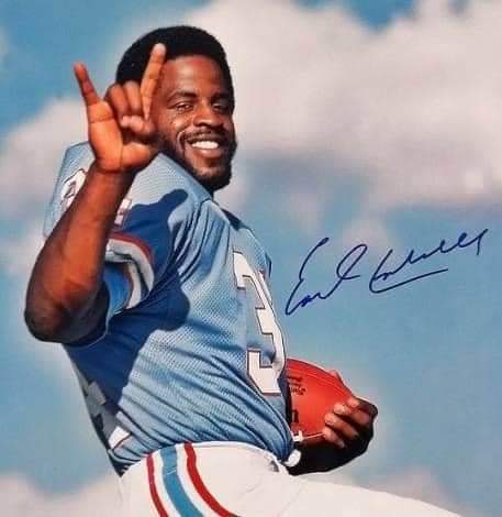I missed Earl Campbell\s birthday yesterday. Happy 66th! 