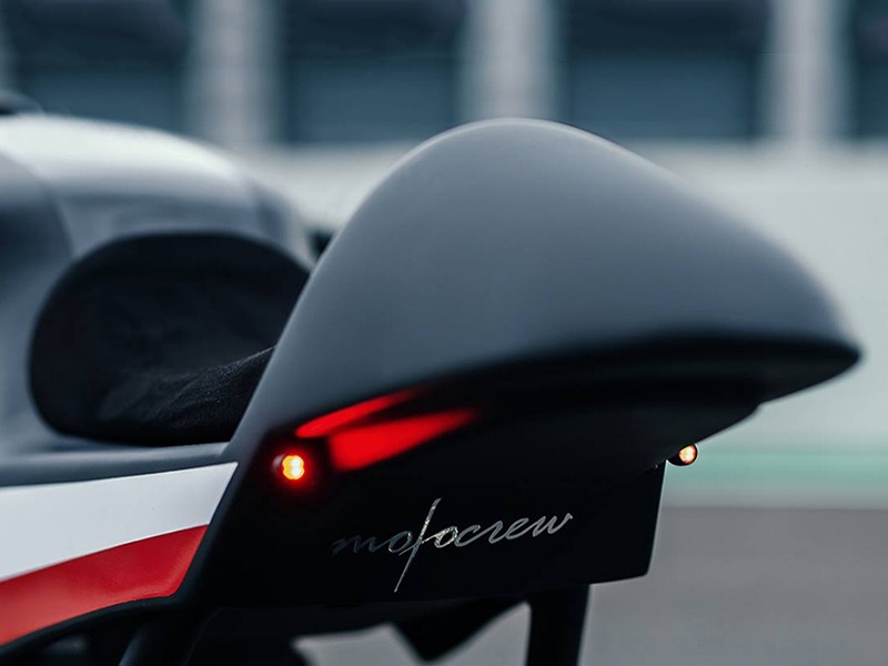 PhilWebike's tweet image. The World’s Smallest Blinker of KELLERMANN Who is the Pioneer of the Small Blinker is Amazing! 👉bit.ly/3sA5xPN
#WebiekPhilippines #Kellerman #Smallblinker