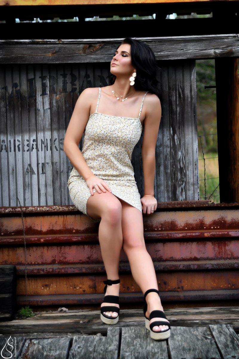 BlackCatModel's tweet photo. Kylee!
Warm weather between the storms...
#blackcatmodeling #beauty #fashionphotography #highfashion #fashion #letstalkgreenville  #edgyfashion #photoshoot #photooftheday #yeahthatgreenville #thatsdarling  #fashionista #flashofdelight #fashionlover https://t.co/o2wMOw48YU