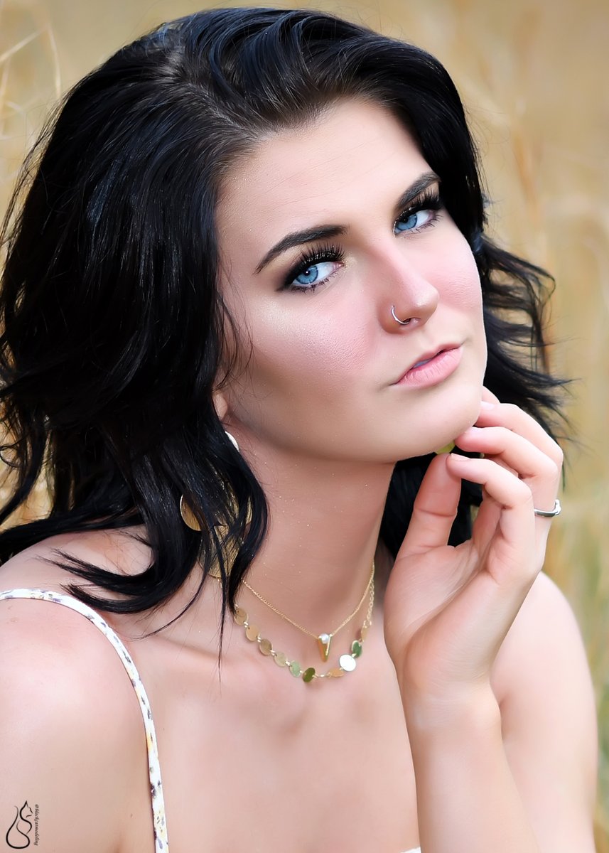 BlackCatModel's tweet photo. Kylee!
Warm weather between the storms...
#blackcatmodeling #beauty #fashionphotography #highfashion #fashion #letstalkgreenville  #edgyfashion #photoshoot #photooftheday #yeahthatgreenville #thatsdarling  #fashionista #flashofdelight #fashionlover https://t.co/o2wMOw48YU