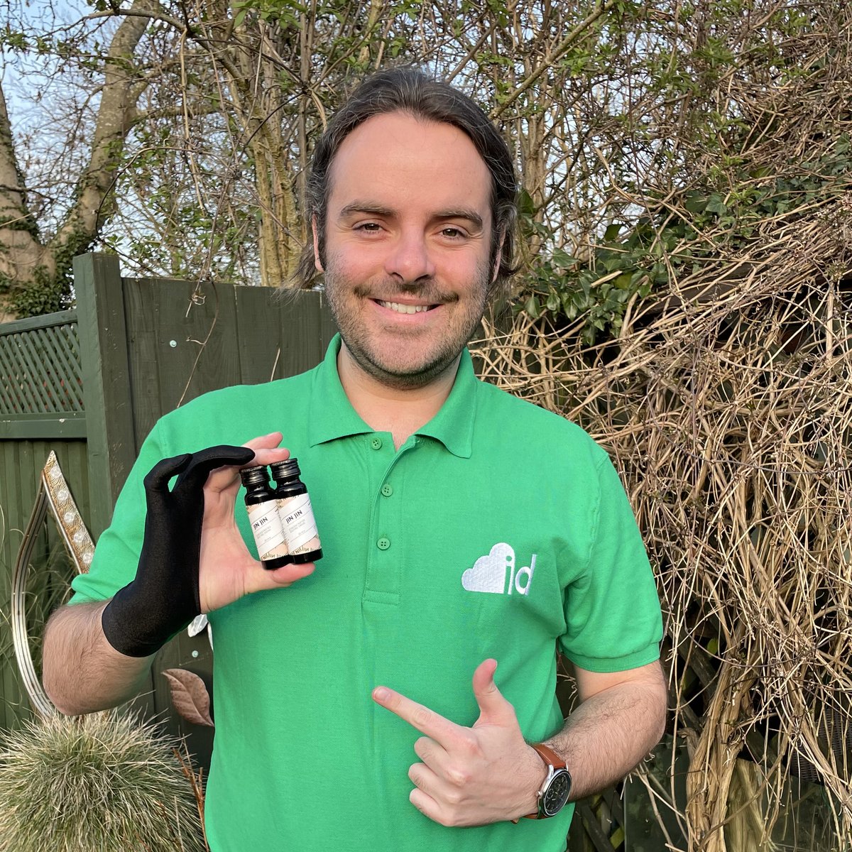 Joe's very happy to be a #friendofJINJIN <a href="/drinkjinjin/">drinkjinjin</a>