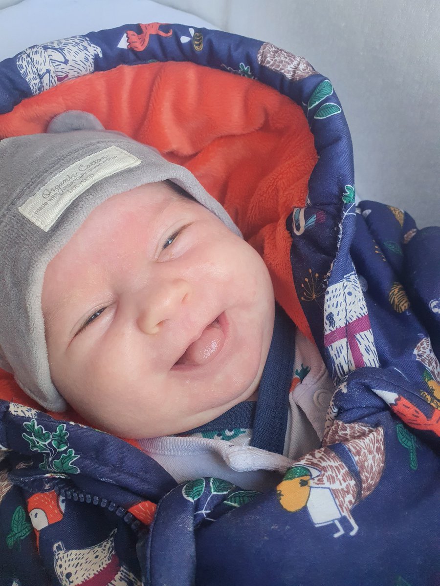 emmarubach's tweet photo. A belated thanks to @huhmaternity for the wonderful, empathetic care that accompanied baby Rosa into the world on 22nd Jan. You helped me manage a birth-related mental health wobble with total professionalism and got us home to big brother the next day. What a fabulous team! 👏 https://t.co/vb97upXeNT