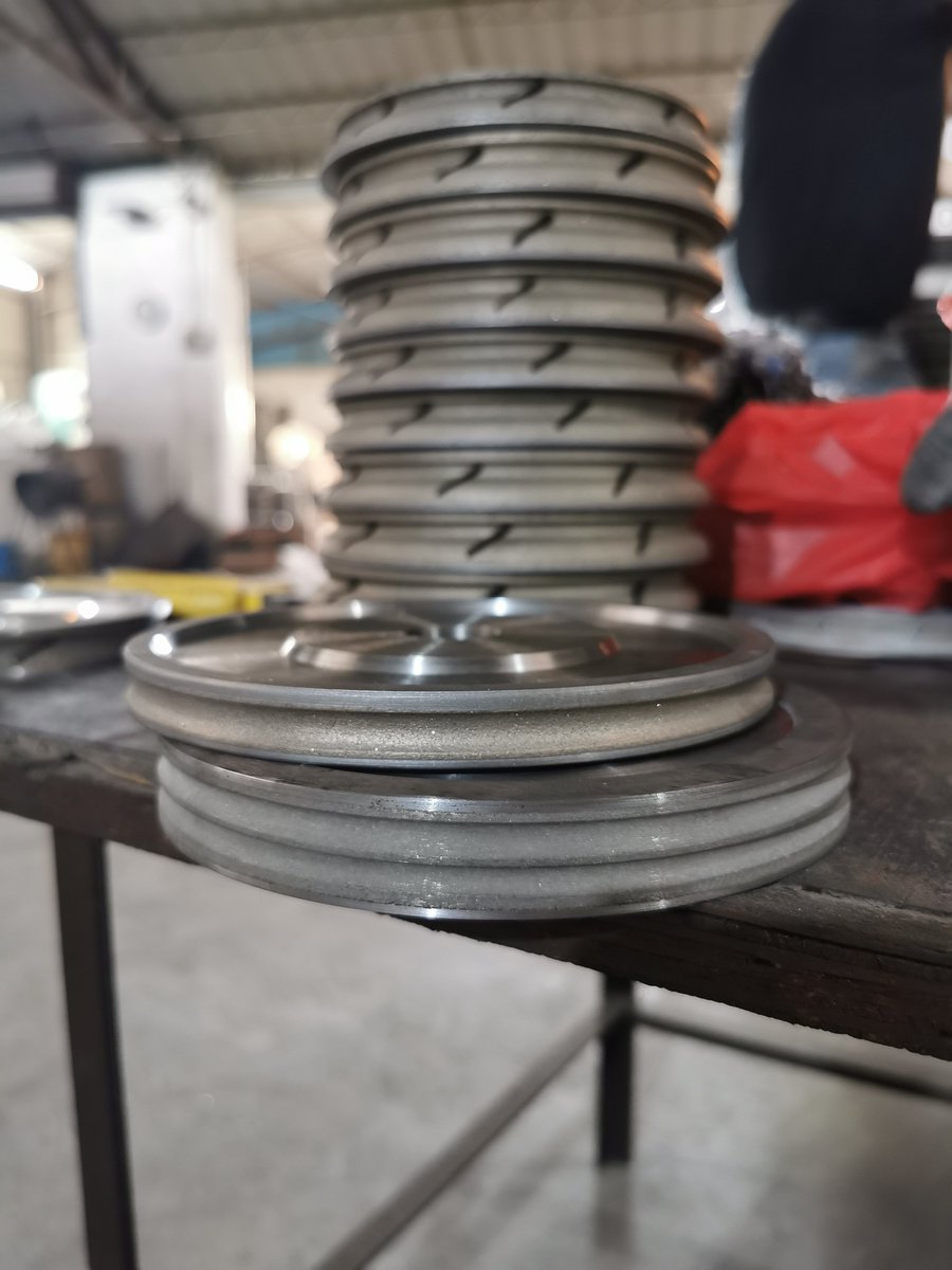 stella65132535's tweet image. #diamondgrindingwheel #glassprocessingtools #resingrindingwheel #polishingwheel #LEDmirror
Have a rich variety of glass edging tools