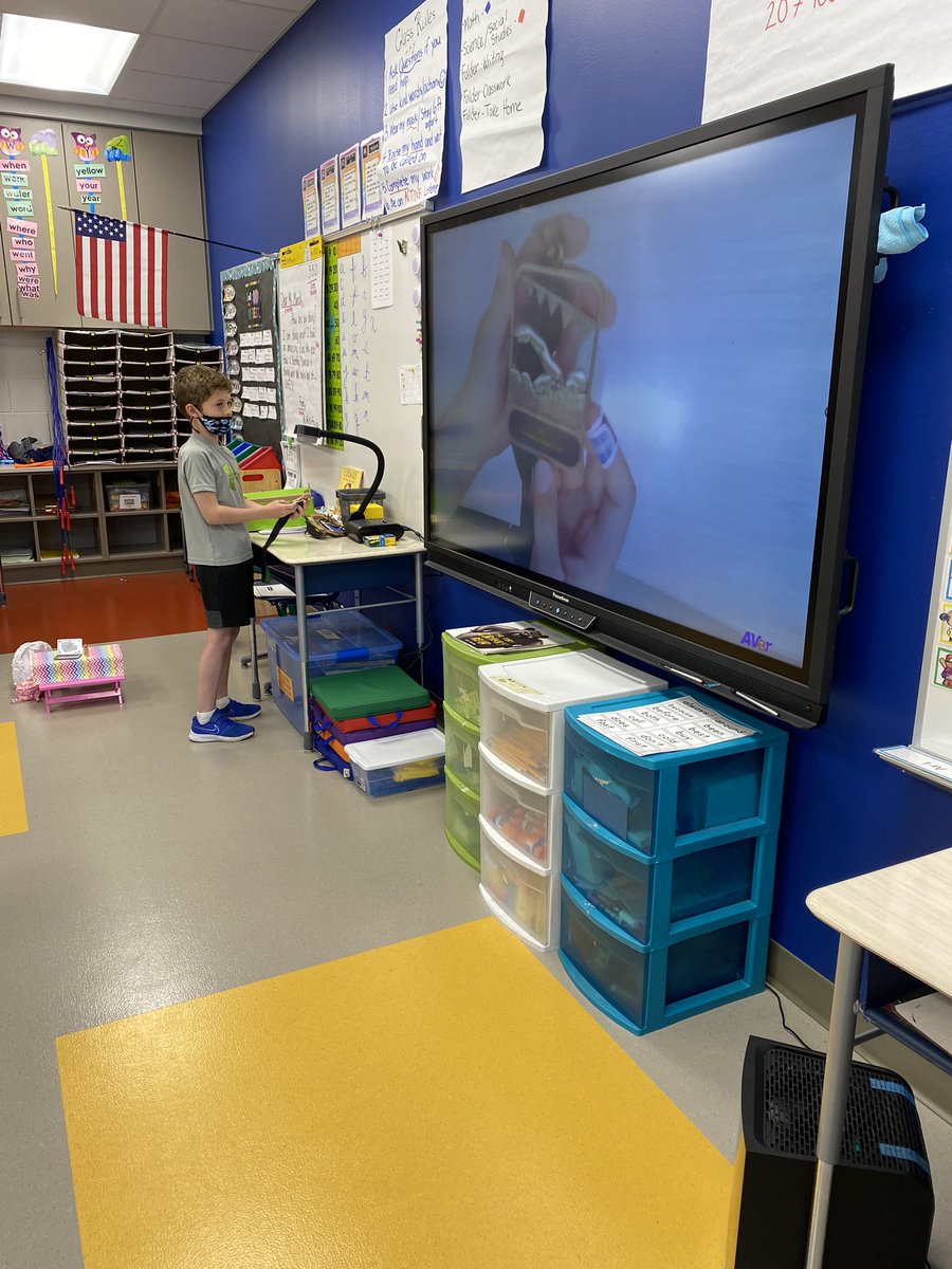 MissMck17's tweet photo. We earned a Show and Tell day and the kids had a blast sharing their favorite things with the class. @OldHundredES https://t.co/gYs07HGGYw