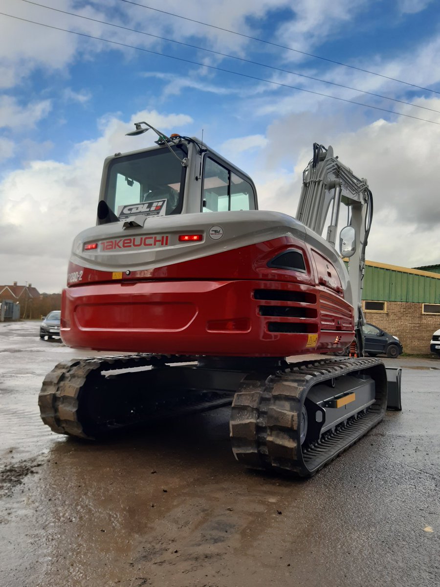 CBL_Crawley's tweet photo. Anyone looking to hire an outstanding 9t machine please get in touch with @CBL_Crawley 01293851352 https://t.co/apk9ThO7ot